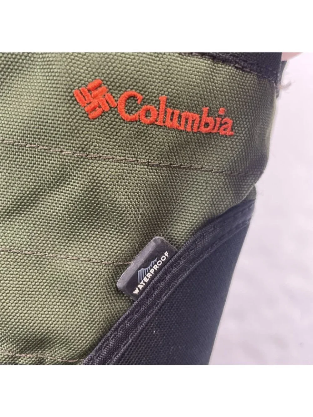 Columbia Powderbug Plus II Boys Size 1Y Green Black Waterproof Winter Snow Boots